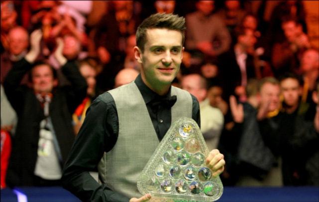 在与另一名 在与另一名