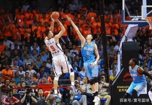 尤其是姆巴 尤其是姆巴